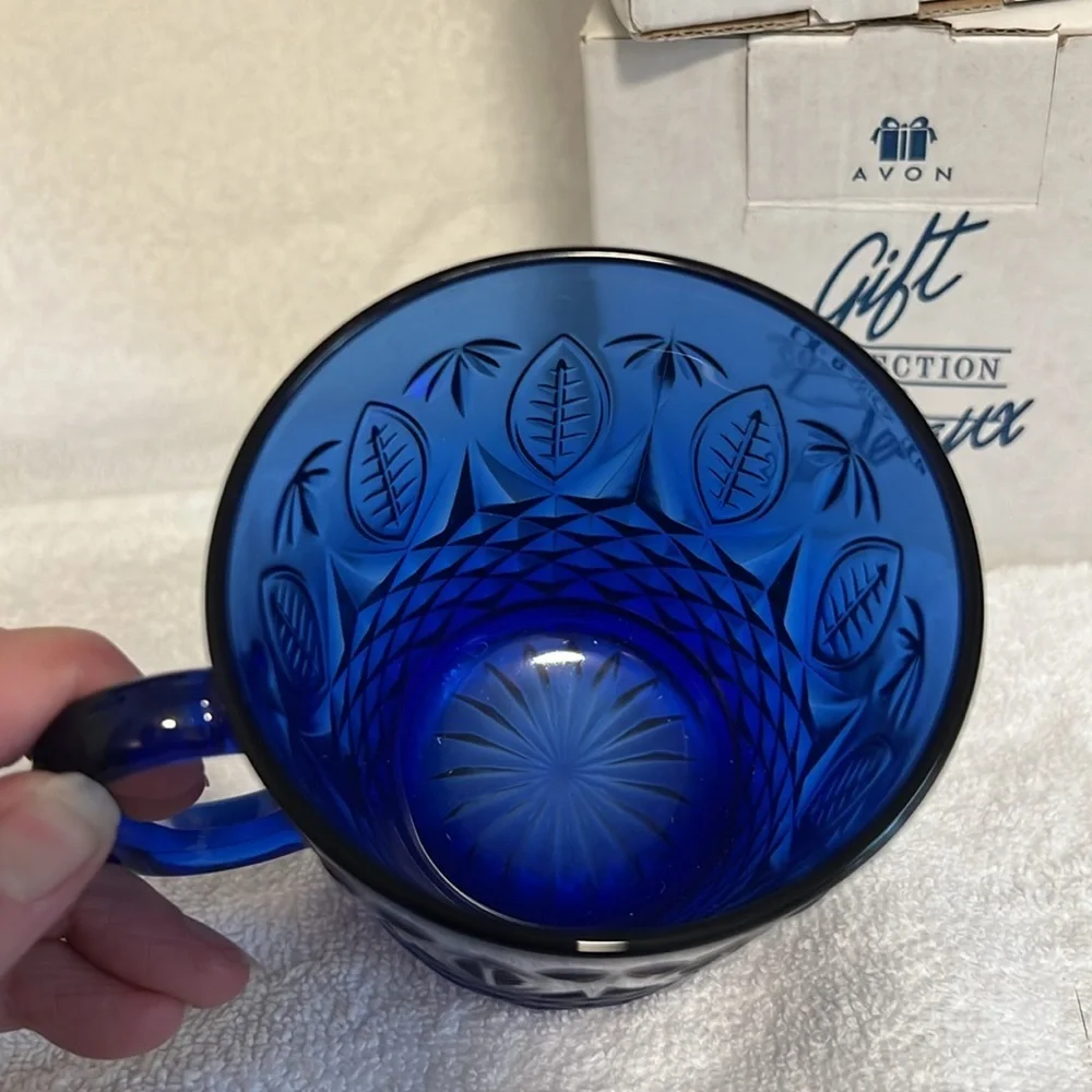 Avon gift collection Royal sapphire mug